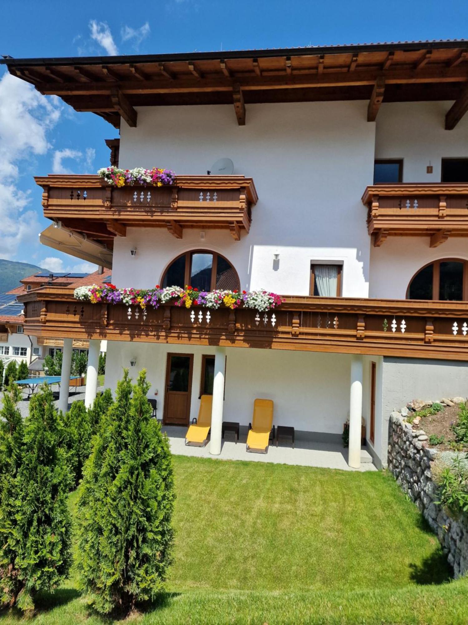 Hotel Romantica Jerzens Exteriér fotografie